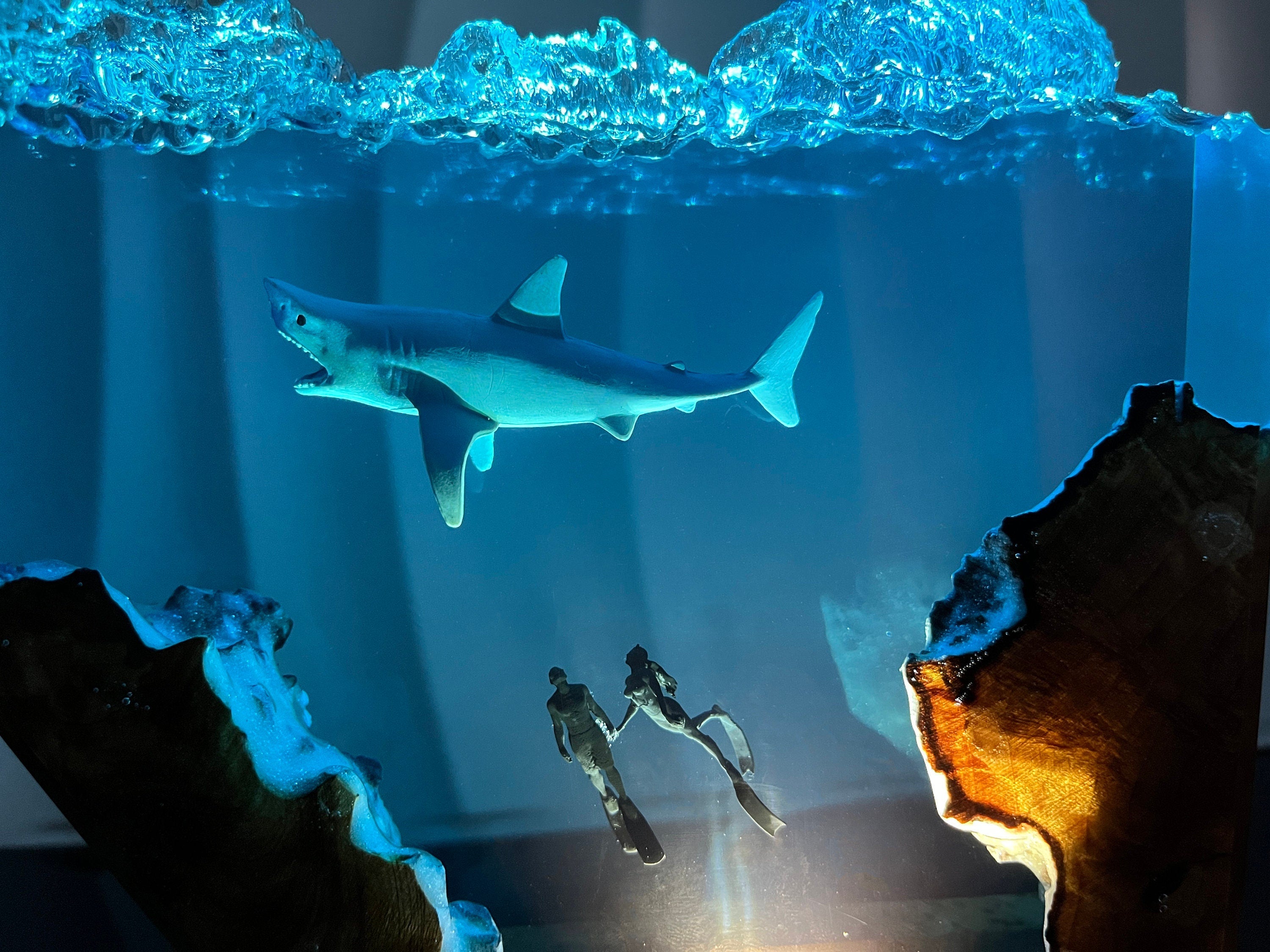 Ocean Shark Epoxy Resin Night Light, Diver Led Night Light, Halloween Gifts, Christmas Gifts, Best Friend Gifts