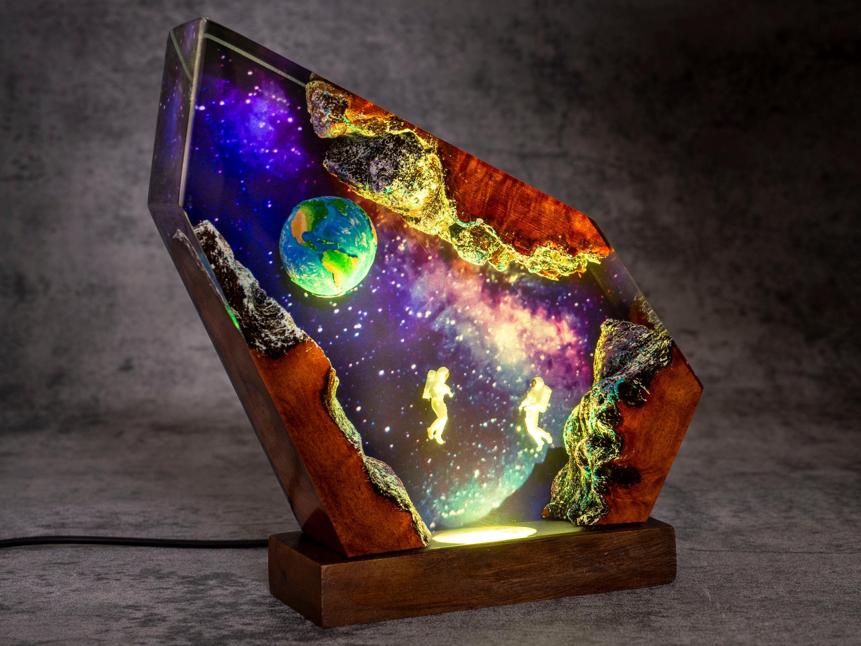 Astronaut Galaxy Epoxy Resin Lamp - Space Night Lights, Astronaut & Earth Night Light | Universe-Inspired LED Lamp, gift for him
