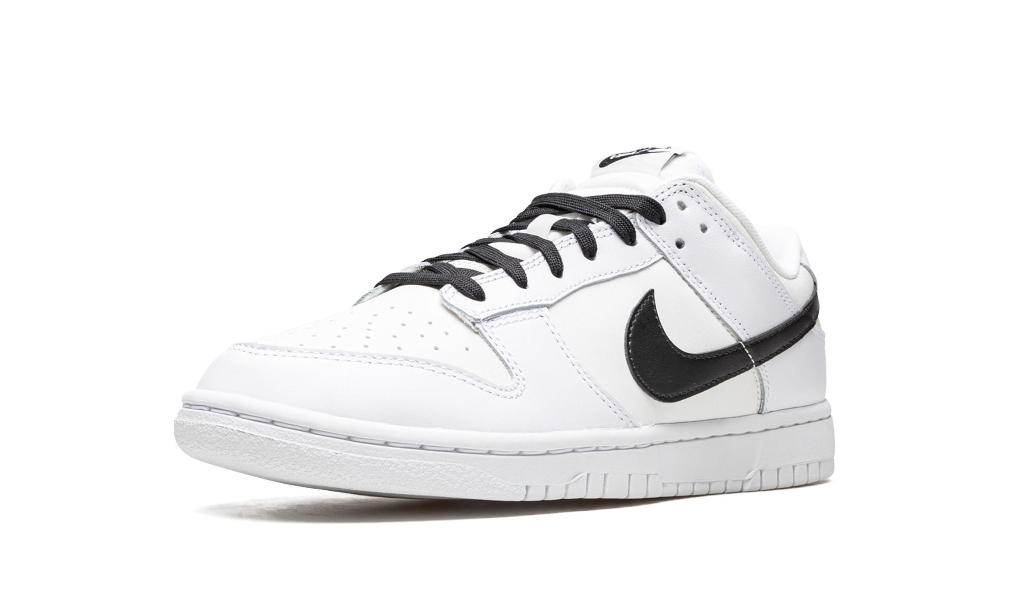 Dunk Low Retro "Reverse Panda"