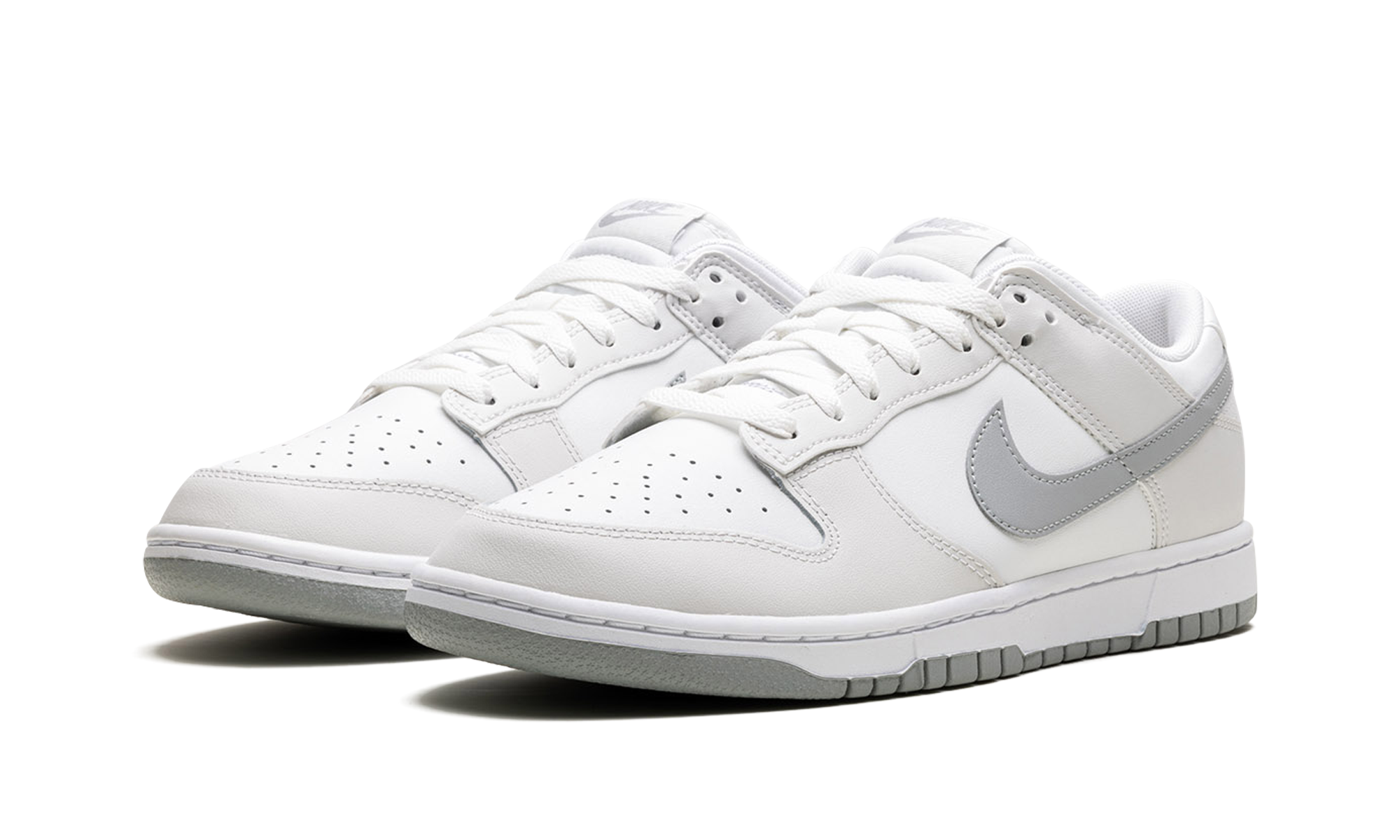 Dunk Low Retro "Summit White Light Smoke Grey"