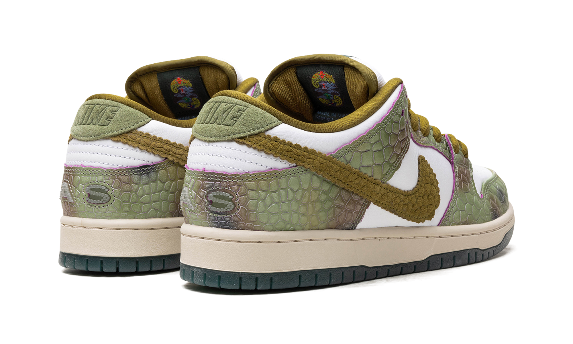 SB Dunk Low "Alexis Sablone - Chameleon"
