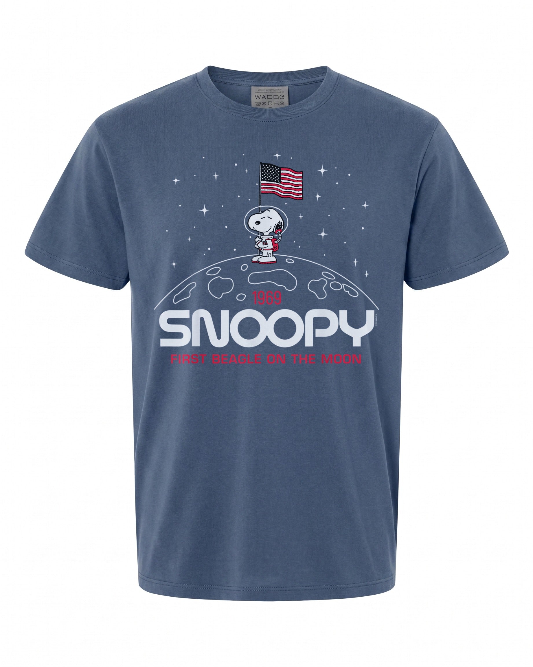 Snoopy Flag Moon T-Shirt - Fun Style for Peanuts Fans | Unique Gift