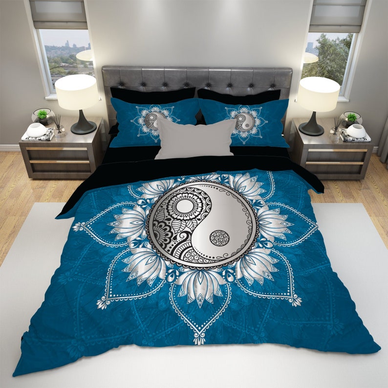 Emerald Blossoms - Yin Yang And Lotus Bedding Set For Hippies