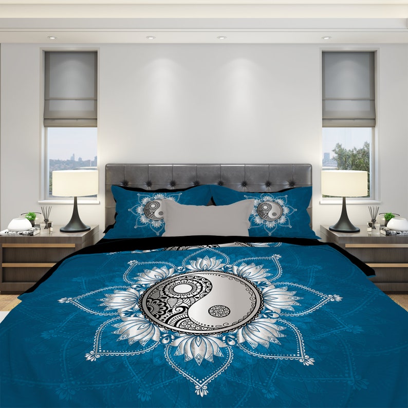 Emerald Blossoms - Yin Yang And Lotus Bedding Set For Hippies