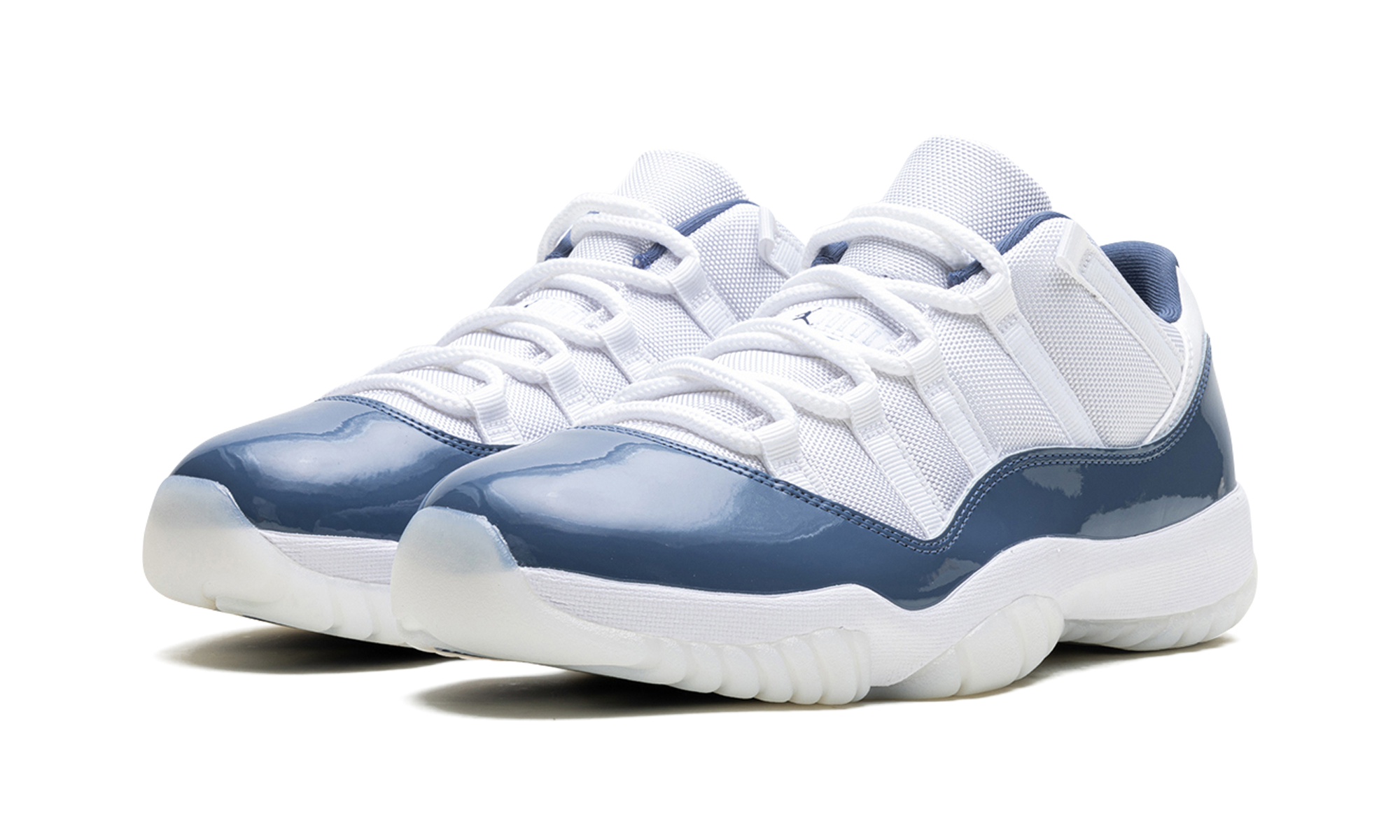 Jordan 11 Retro Low "Diffused Blue"