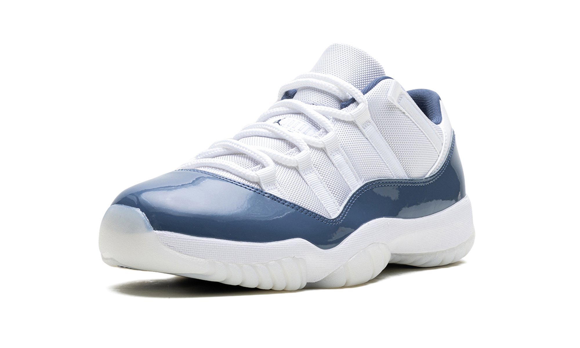 Jordan 11 Retro Low "Diffused Blue"