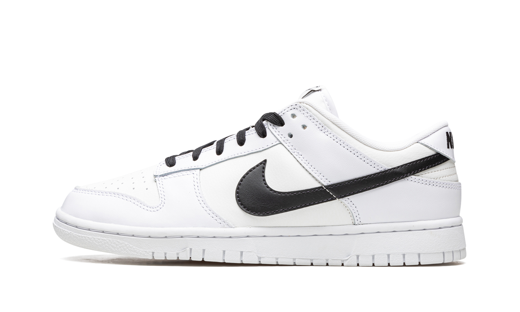 Dunk Low Retro "Reverse Panda"