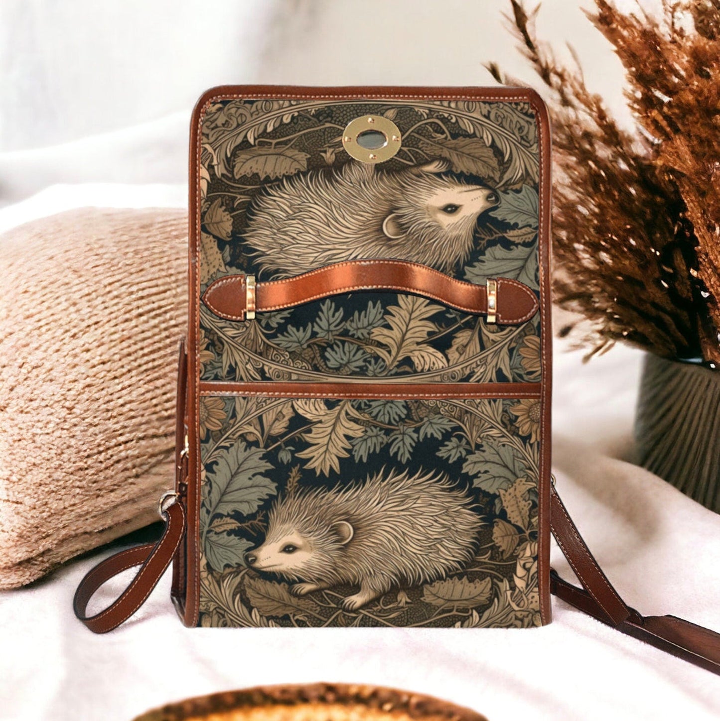 EmeraldBlossoms - Retro Hedgehog In The Wood Canvas Satchel Bag.