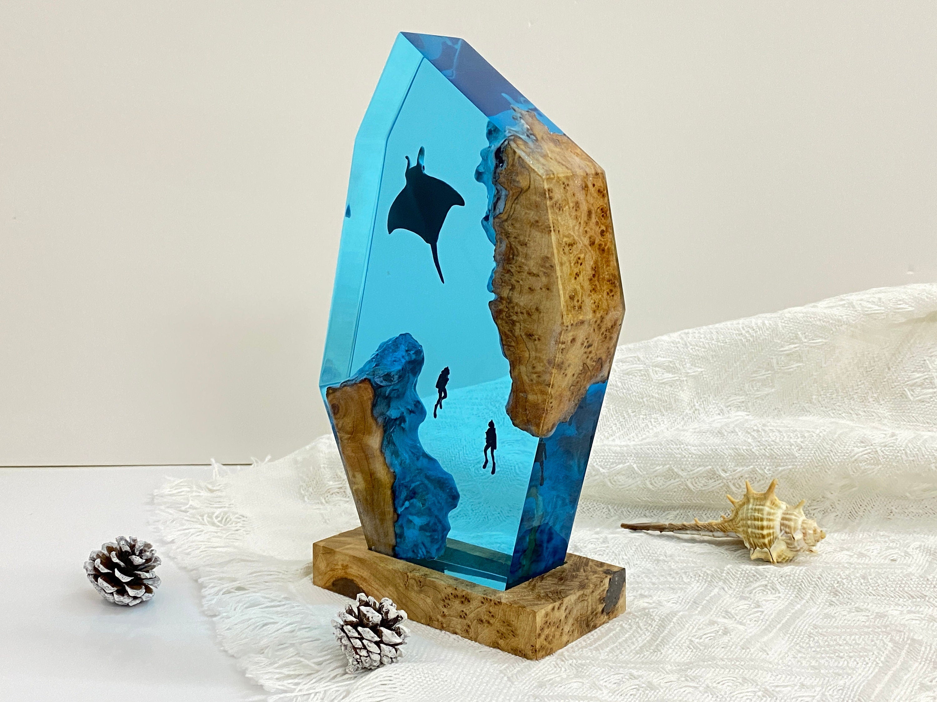 Handmade Manta Ray Diver Resin Lamp, Unique Ocean Decor, Personalized Gift, Best Friend Gift, Unique Decor, Halloween Gift, Christmas Gift