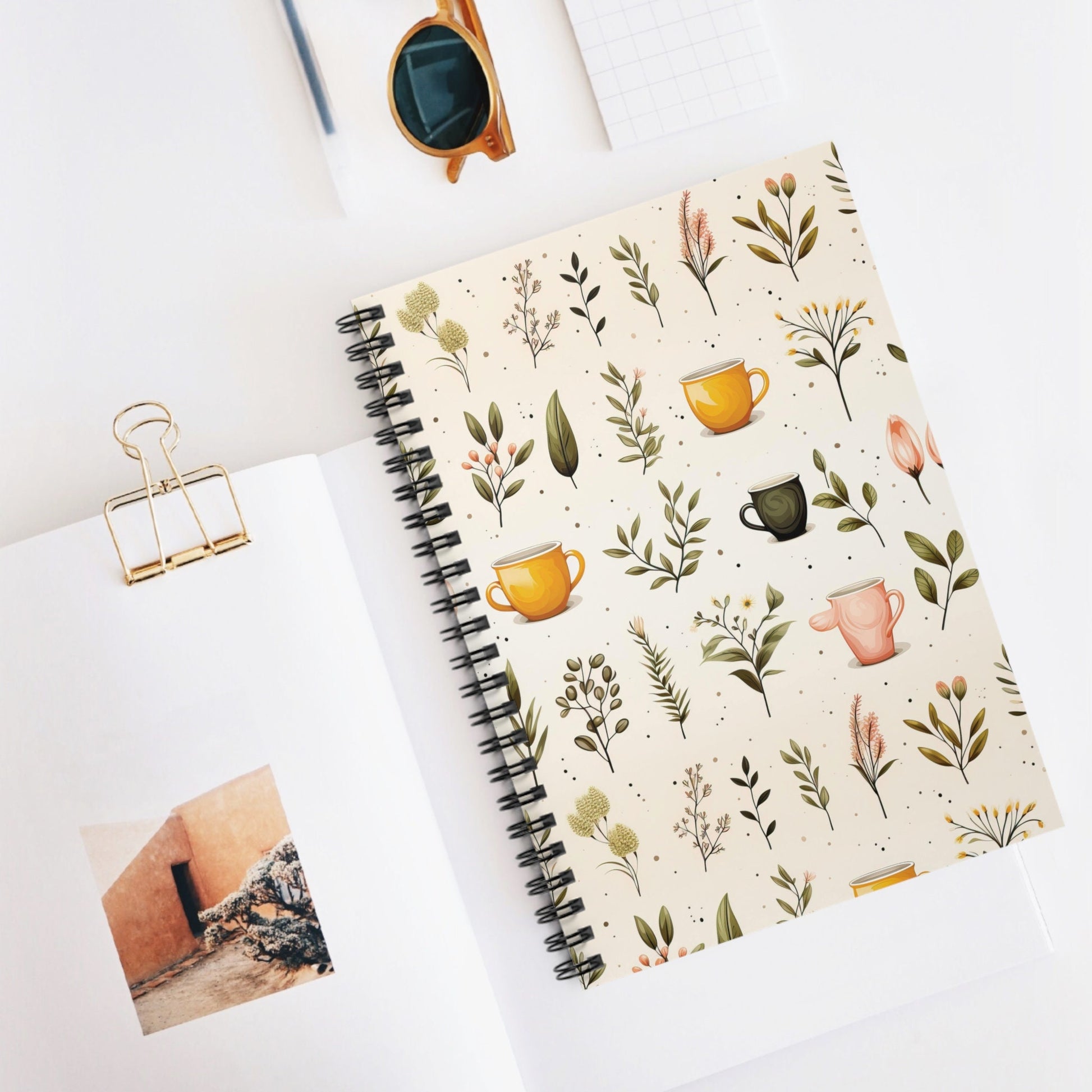 Stylish Tea Lover Journal: 6x8 Notebook with Ruled Lines - Perfect Gift! Trending a for Her! #TeaLovers #GiftIdeas