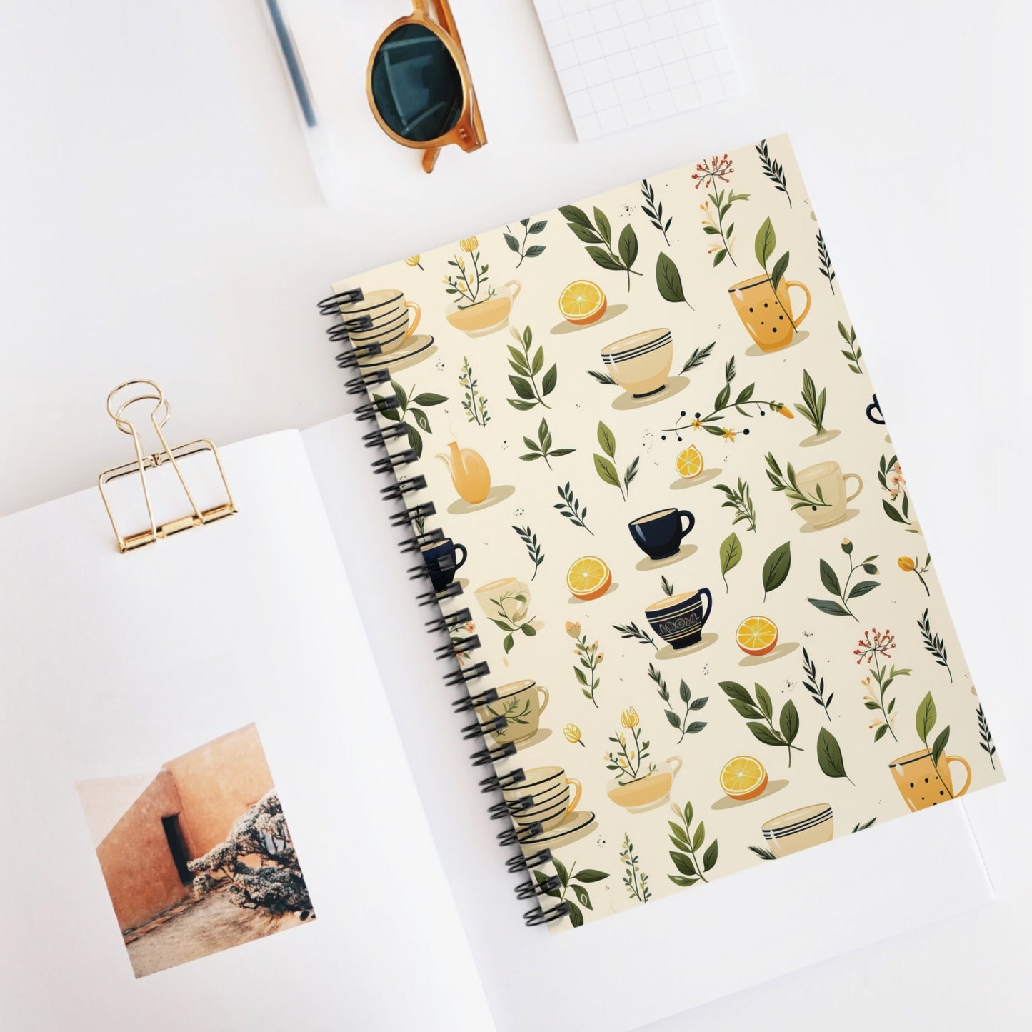 Stylish Tea Lover Journal: 6x8 Notebook with Ruled Lines - Perfect Gift! Trending a for Her! #TeaLovers #GiftIdeas