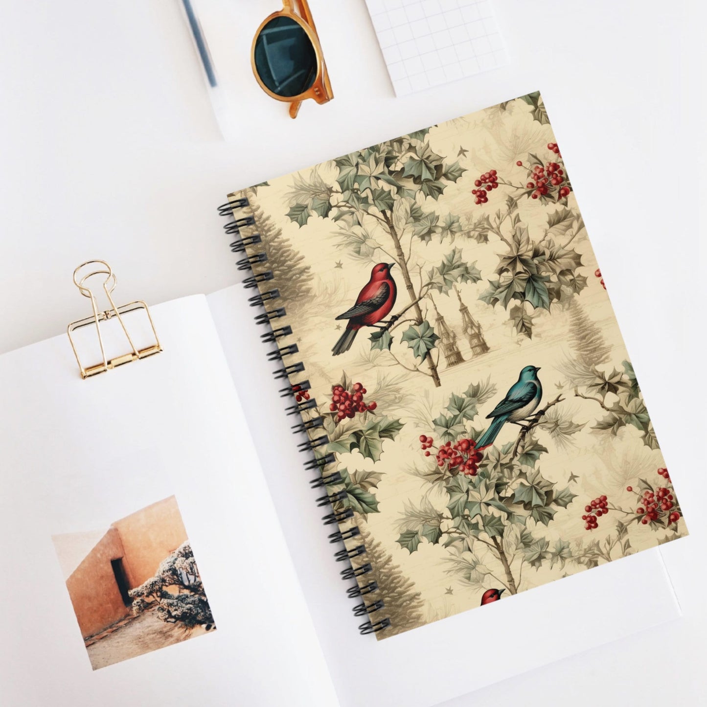 Vintage Christmas Journal: 6x8 Notebook with Ruled Lines - Perfect Gift! Trending a #Christmas #GiftIdeas Most Popular