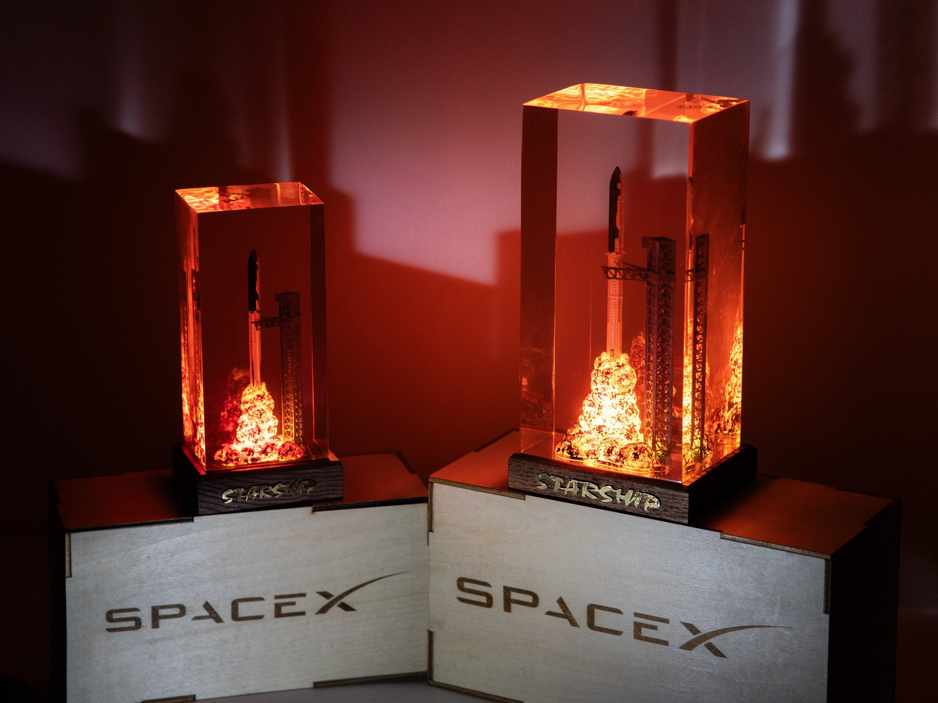 SpaceX Starship Rocket Launch Lamp - Falcon Heavy resin epoxy lamp, Gift for Engineers & Space Lovers, Luxury Corporate Gifts