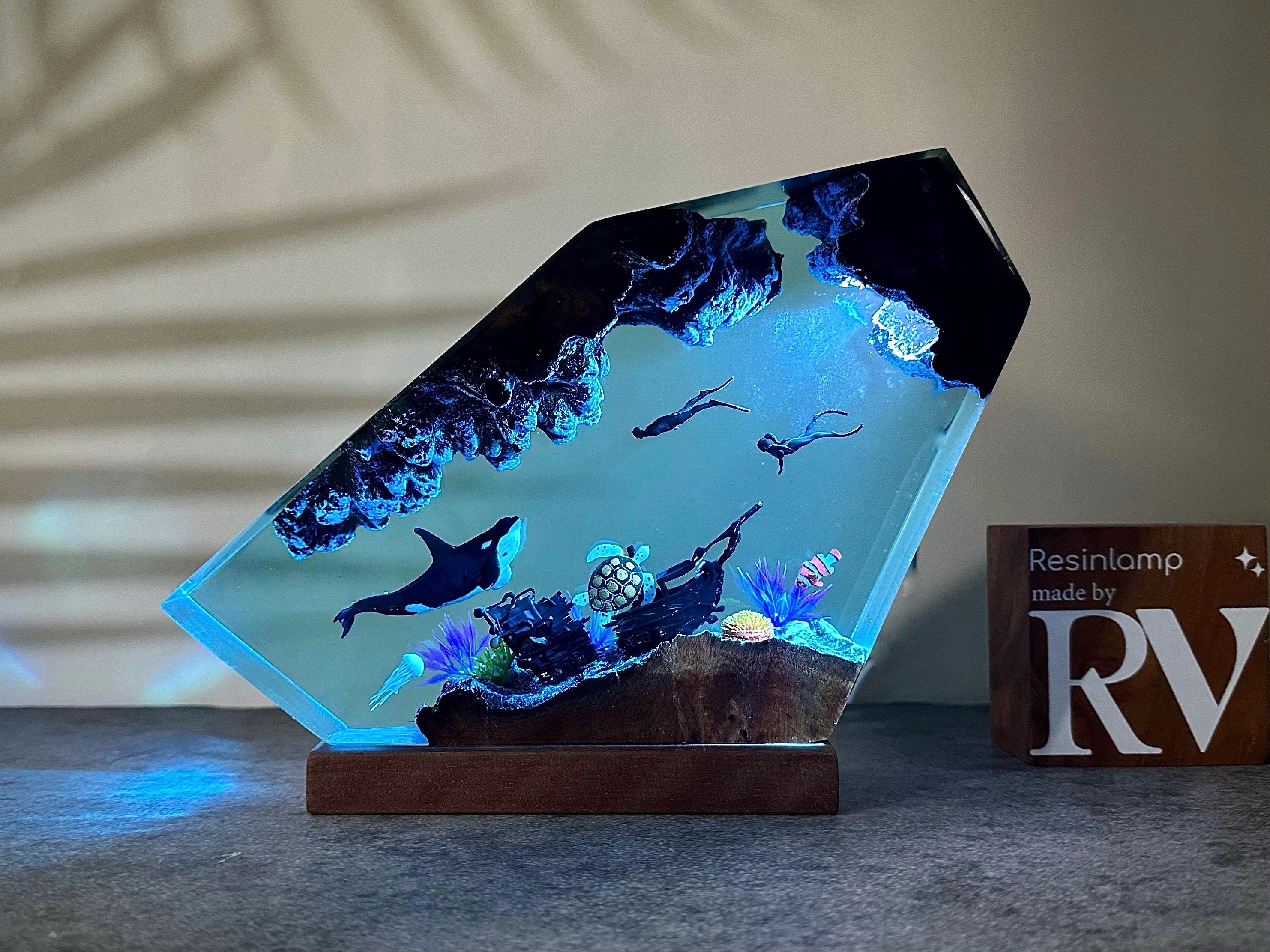 Handmade Orca Whale Resin Lamp, Ocean Diorama Night Light, Resin Wood Art Lamp, Personalized Night Light, Christmas gift