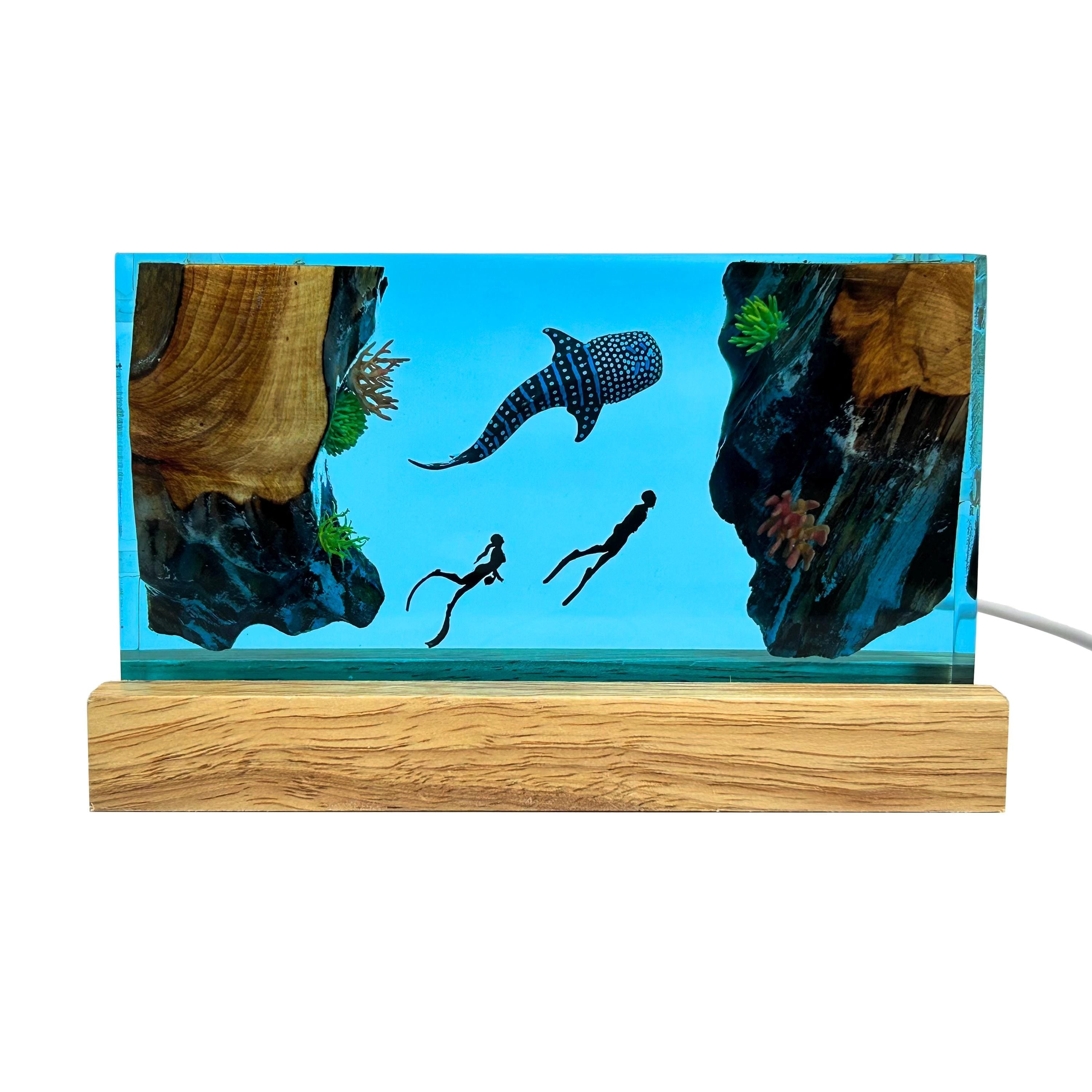 Whale Shark Resin Lamp, Ocean Scene, Divers, Wood Base Home Decor, Halloween Gifts, Christmas Gifts, Handmade Gifts for Kids, Divers Crafts