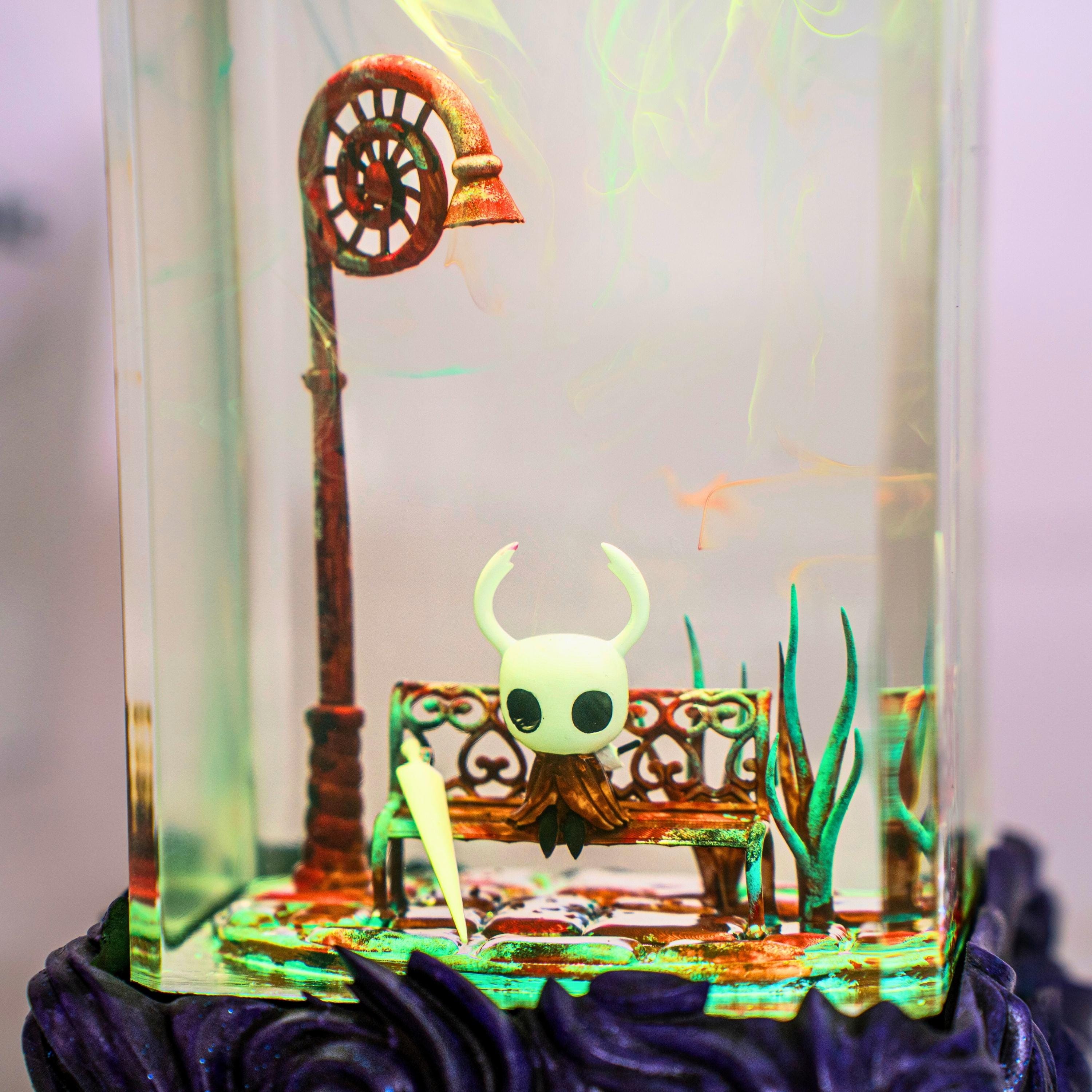 Journey of Hor.net vs K.night resin lamp, Hollow Knight Resin Lamp, Hornet and Knight Light, Hollow Silk & song Figure, Handmade Epoxy Lamp