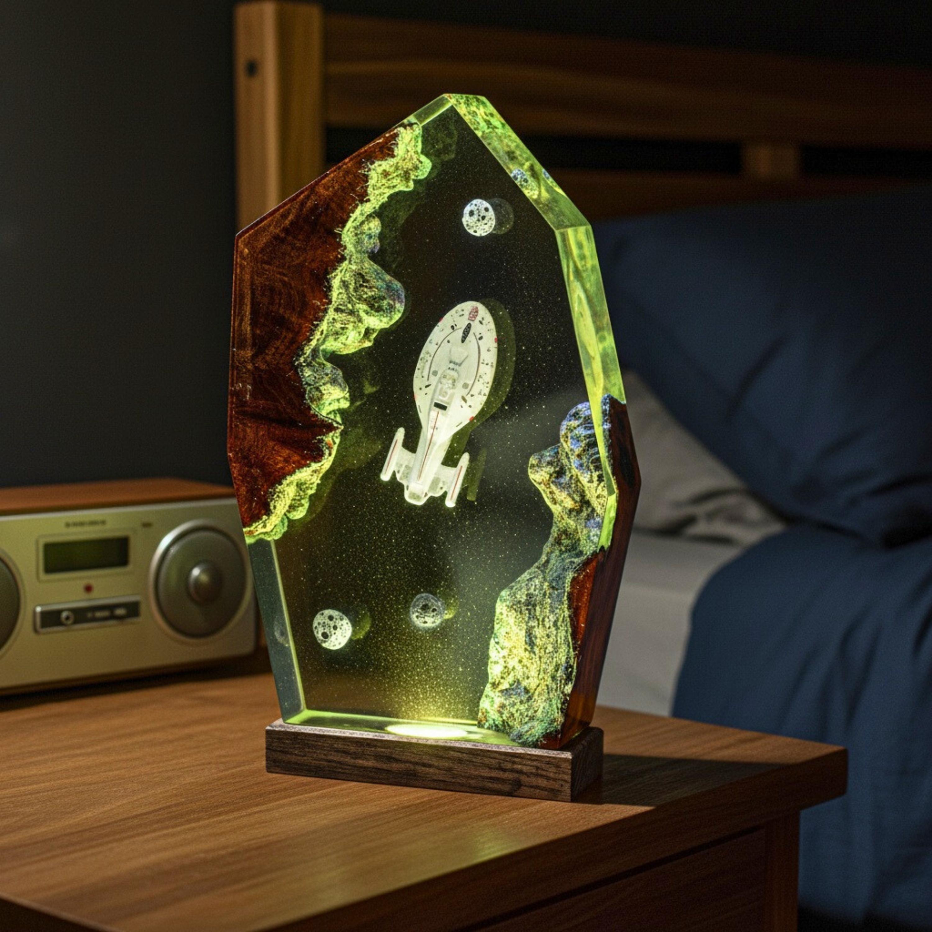 Millennium Falcon resin night light - Handmade Space Resin Lamp, Futuristic Starship Décor, Halloween gift, star war gift for him