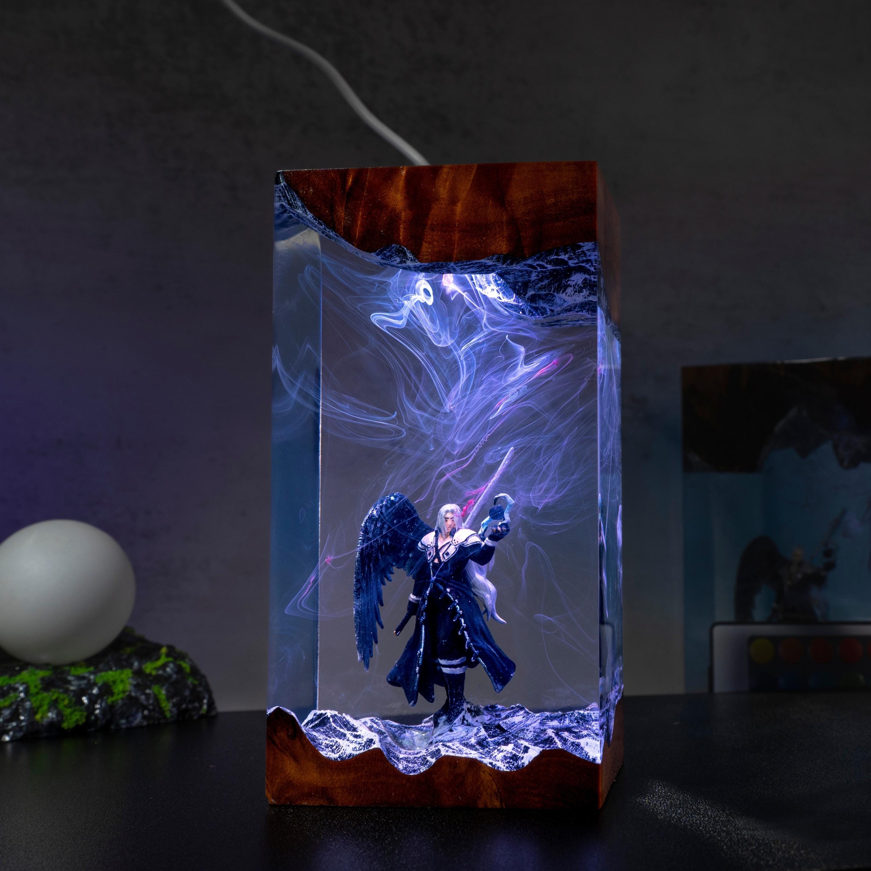 Custom Sephiroth and Cloud Resin Night Light, Epoxy Wood Night Lamp,  FF7 Collector Gift
