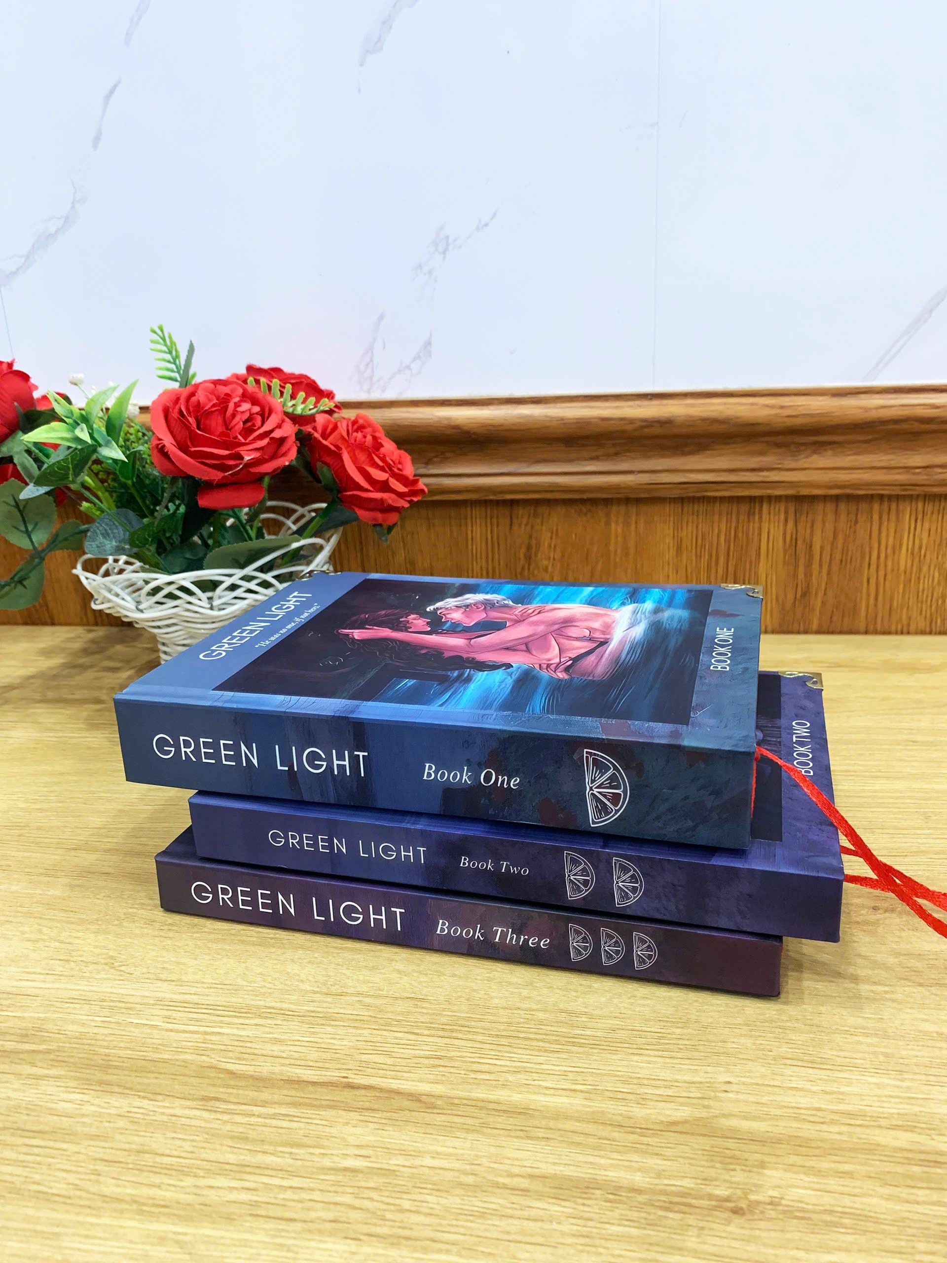 GREEN LIGHT with 3-Volume Set: Hardcover Collection, Illustrated Romantic Dramione Fanfiction, Couple Cover Art