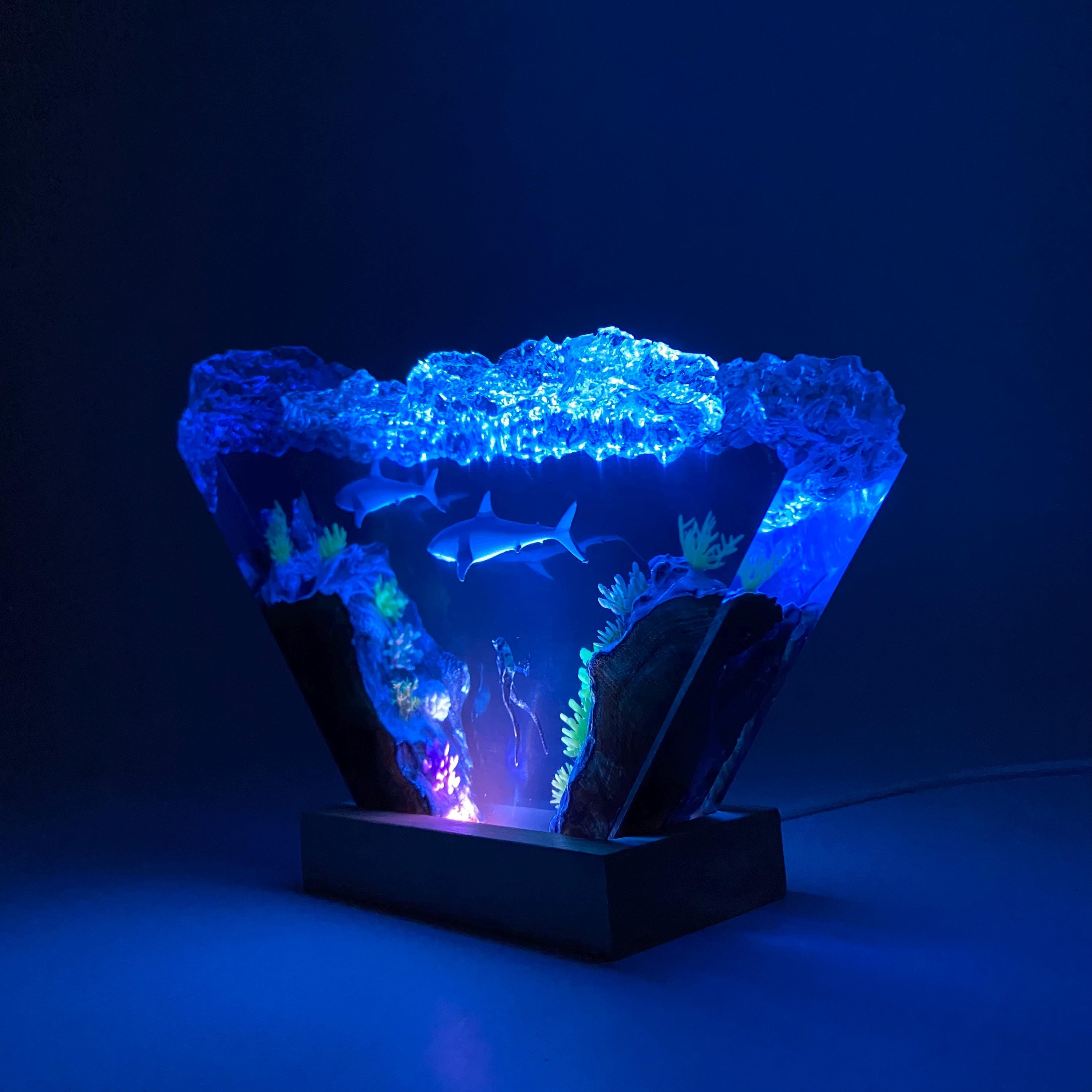 Ocean Shark Diver Epoxy Resin Night Light, Crystal Wave Underwater Scene Lamp, Halloween Gifts, Christmas Gifts, Best Friend Gifts