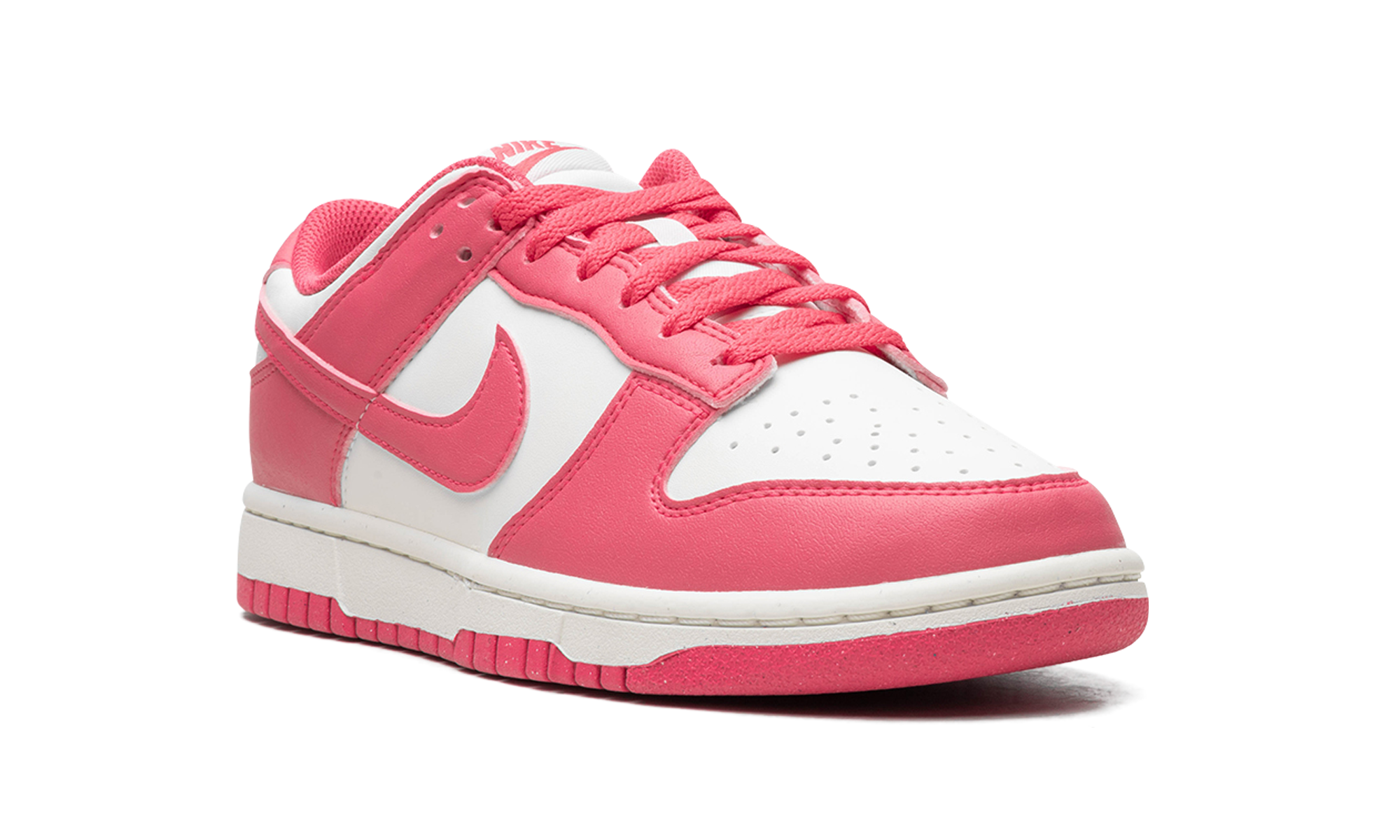 Nike Dunk Low. WMNS "Pink"