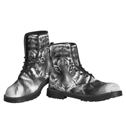 Groovy Vibes: Monochrome Watercolor White Tiger Print Leather Boots for Hippies - 3